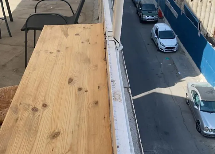 Unique 100 Meters From 拉纳卡