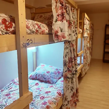 Unique 100 Meters From Hostel *